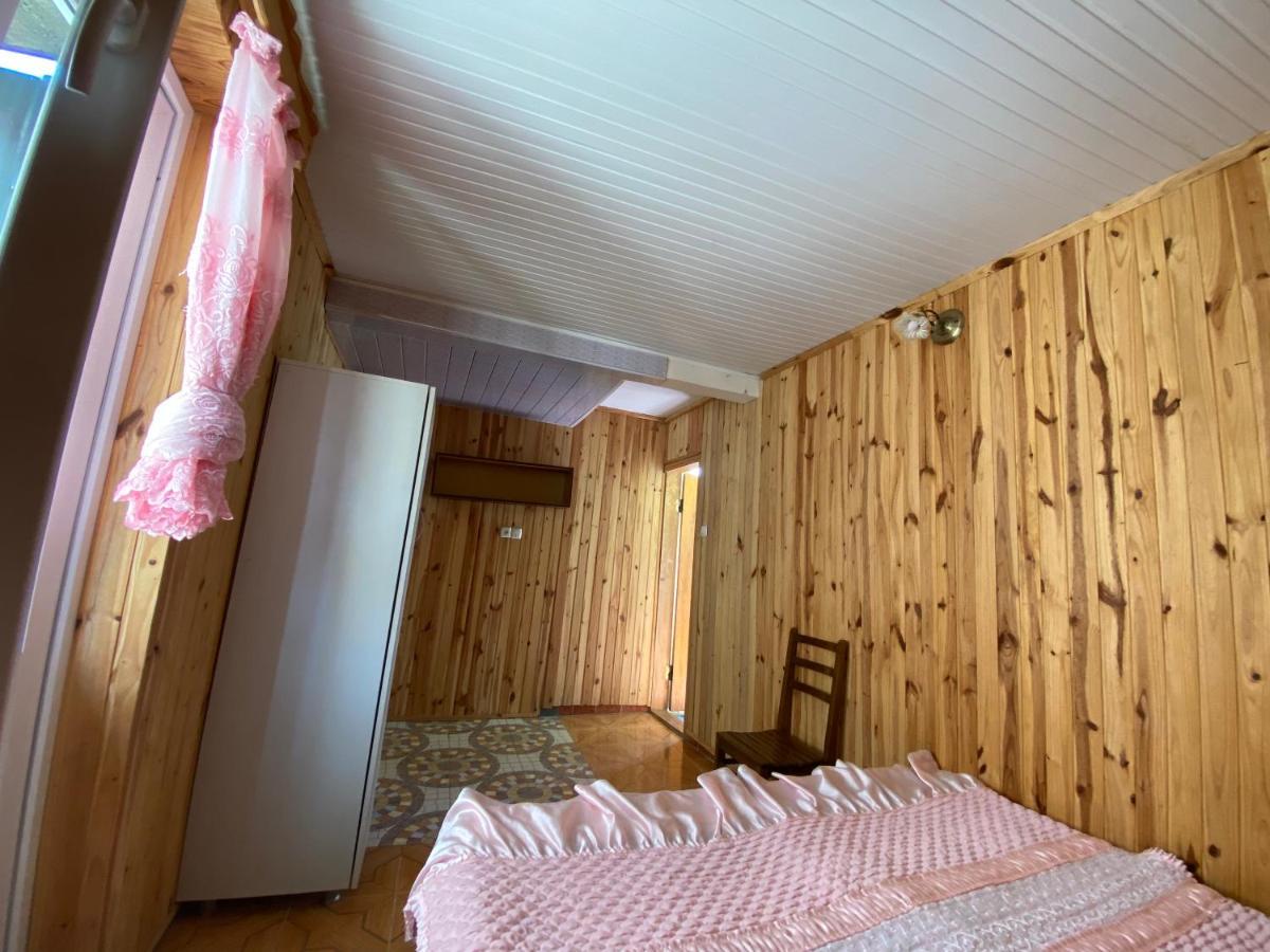 Guest House Mari ウレキ エクステリア 写真