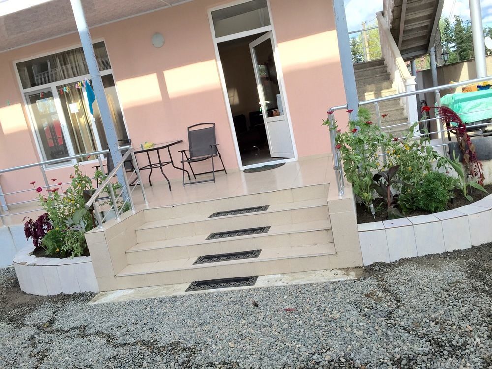 Guest House Mari ウレキ エクステリア 写真